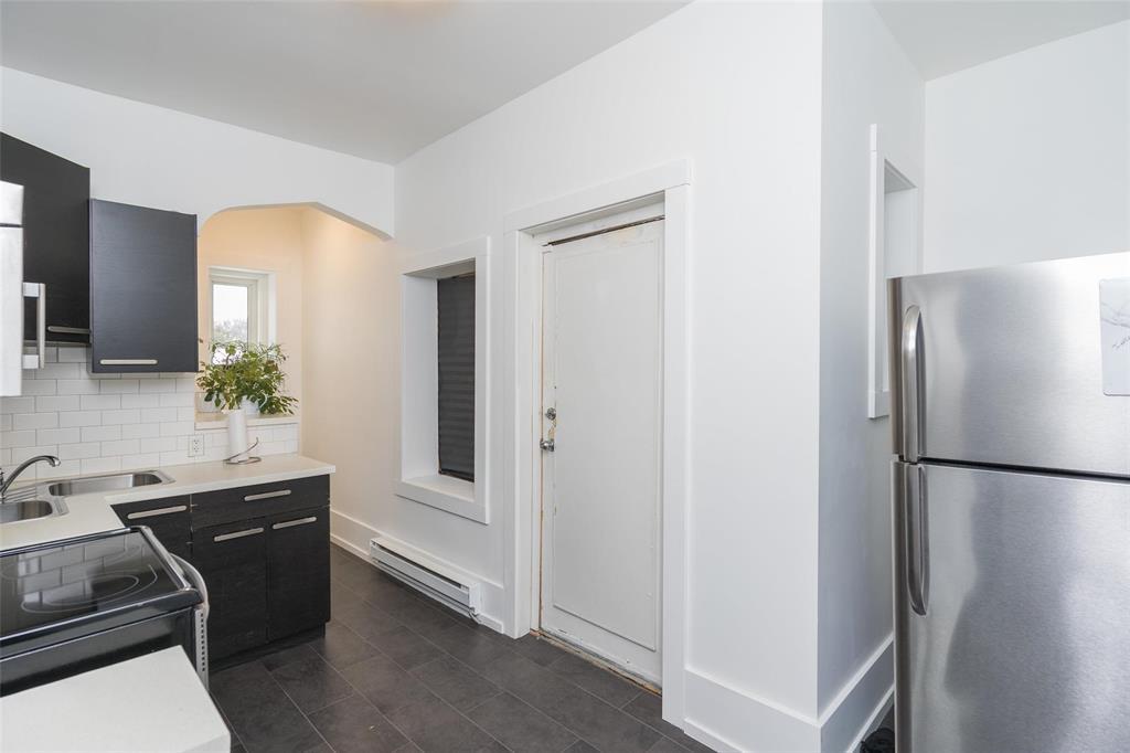 11 161 Cathedral Avenue, Winnipeg, Manitoba  R2W 0X1 - Photo 5 - 202602795