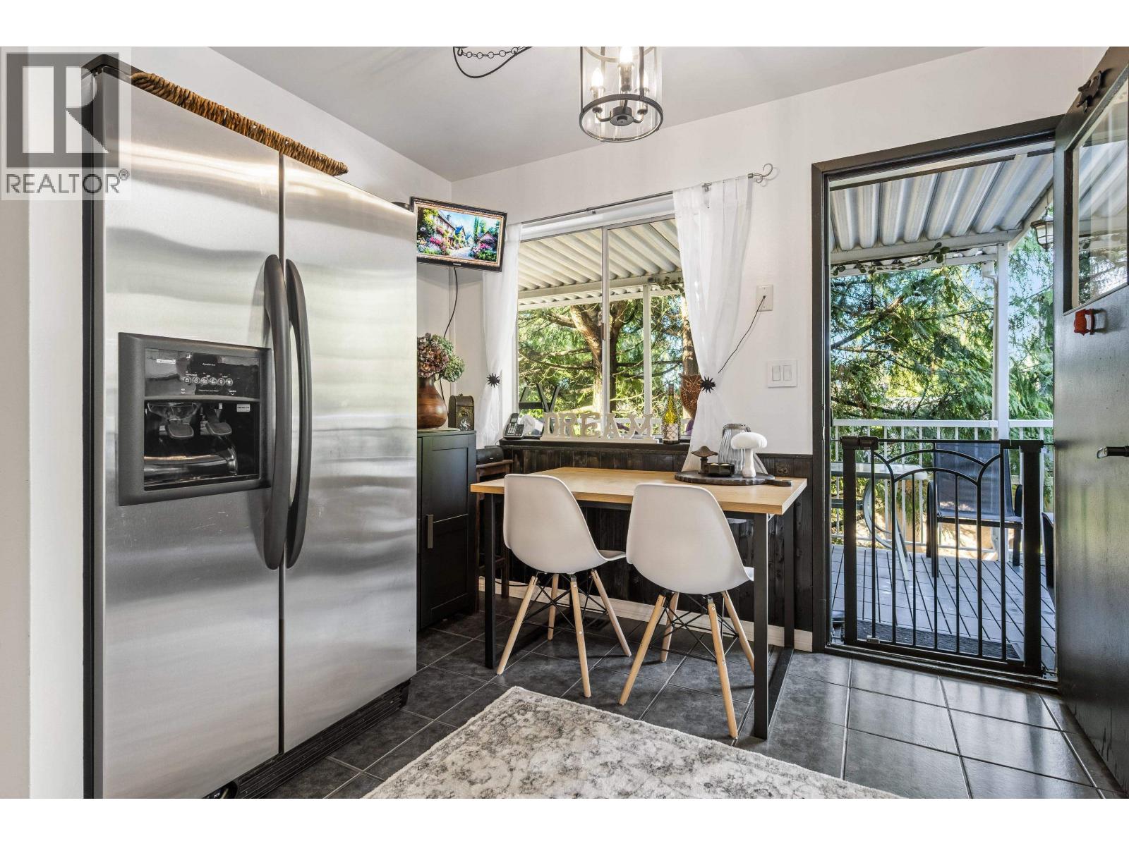 2560 Haversley Avenue, Coquitlam, British Columbia  V3J 1W5 - Photo 13 - R3089767