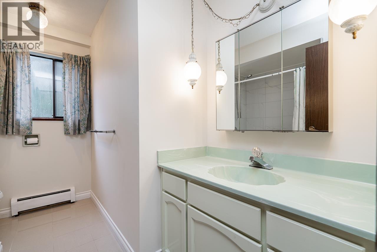 8241 Brynlor Drive, Burnaby, British Columbia  V5E 4E2 - Photo 16 - R3088849