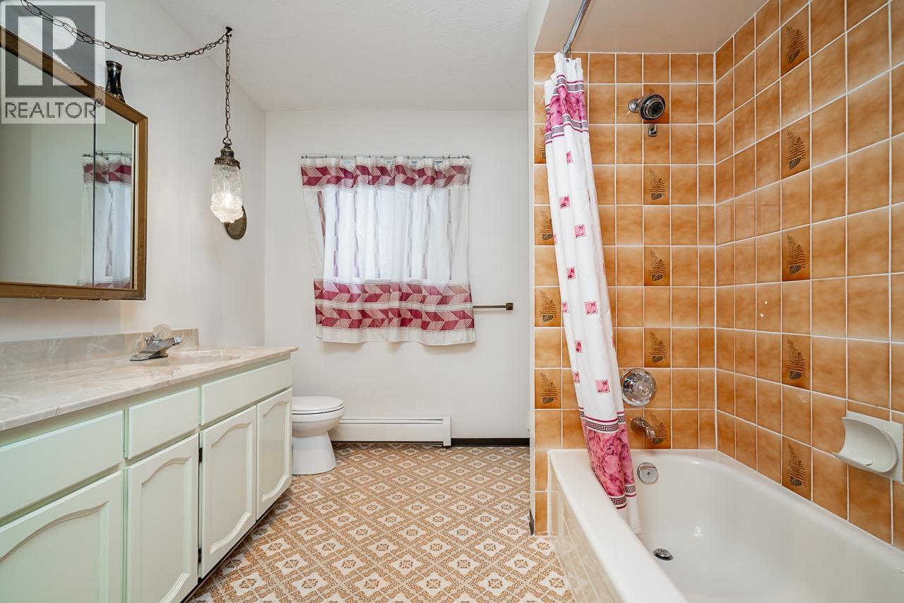 8241 Brynlor Drive, Burnaby, British Columbia  V5E 4E2 - Photo 26 - R3088849