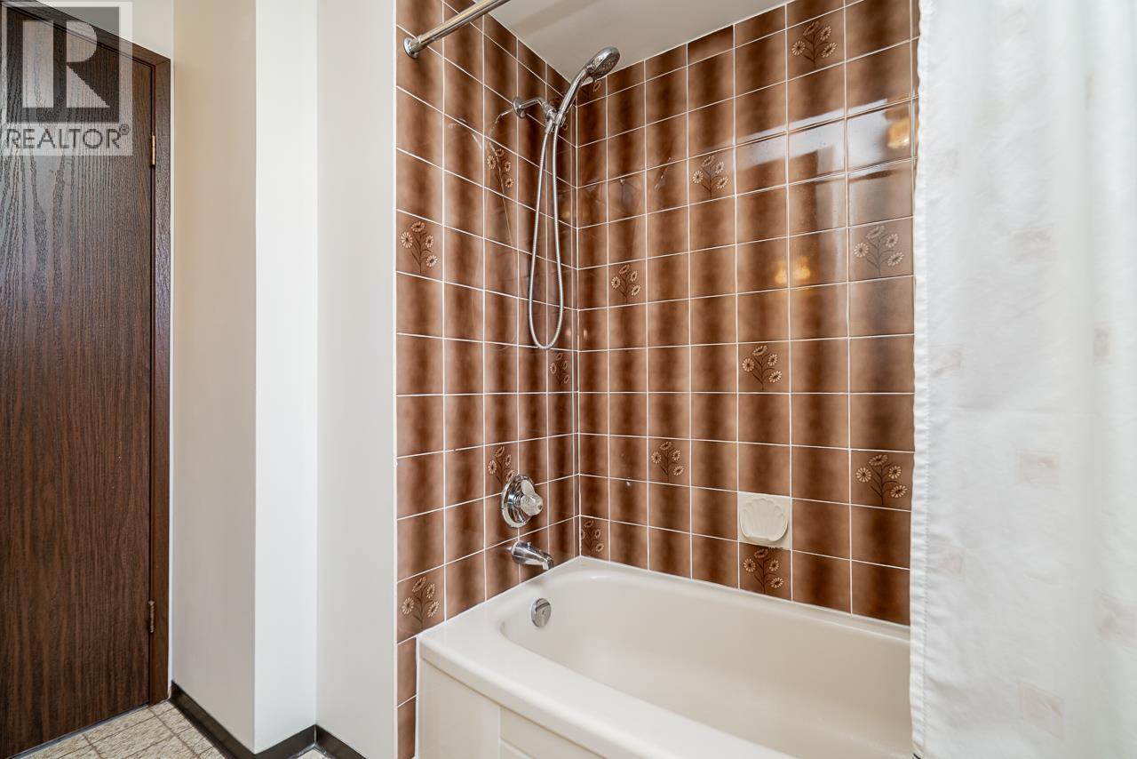 8241 Brynlor Drive, Burnaby, British Columbia  V5E 4E2 - Photo 23 - R3088849