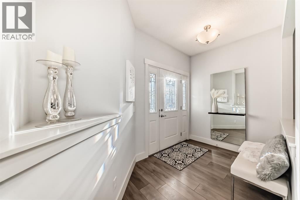 28 Ranchers Manor, Okotoks, Alberta  T1S 0G5 - Photo 2 - A2286703