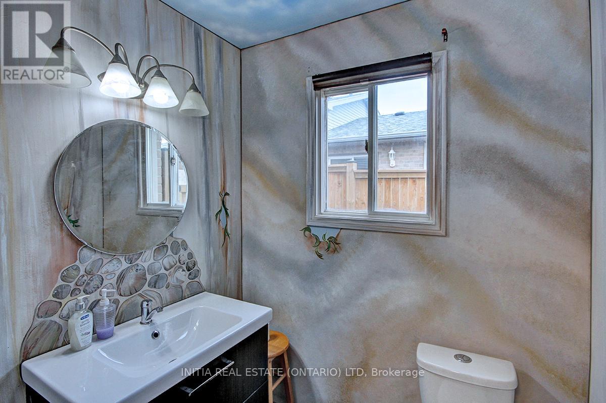 1622 Jalna Boulevard, London South, Ontario  N6E 3L1 - Photo 10 - X12796088