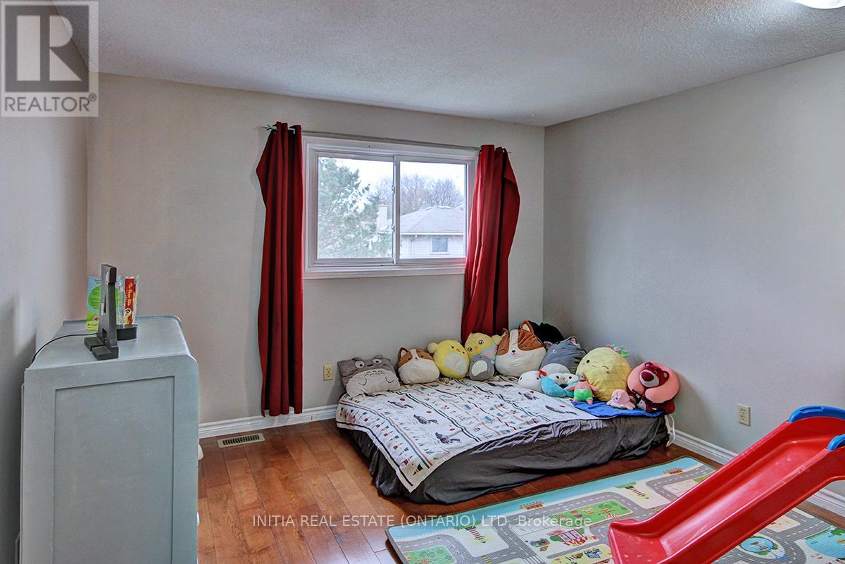 1622 Jalna Boulevard, London South, Ontario  N6E 3L1 - Photo 15 - X12796088