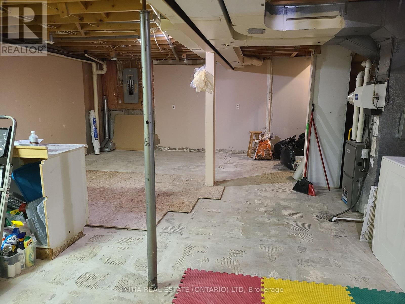 1622 Jalna Boulevard, London South, Ontario  N6E 3L1 - Photo 18 - X12796088