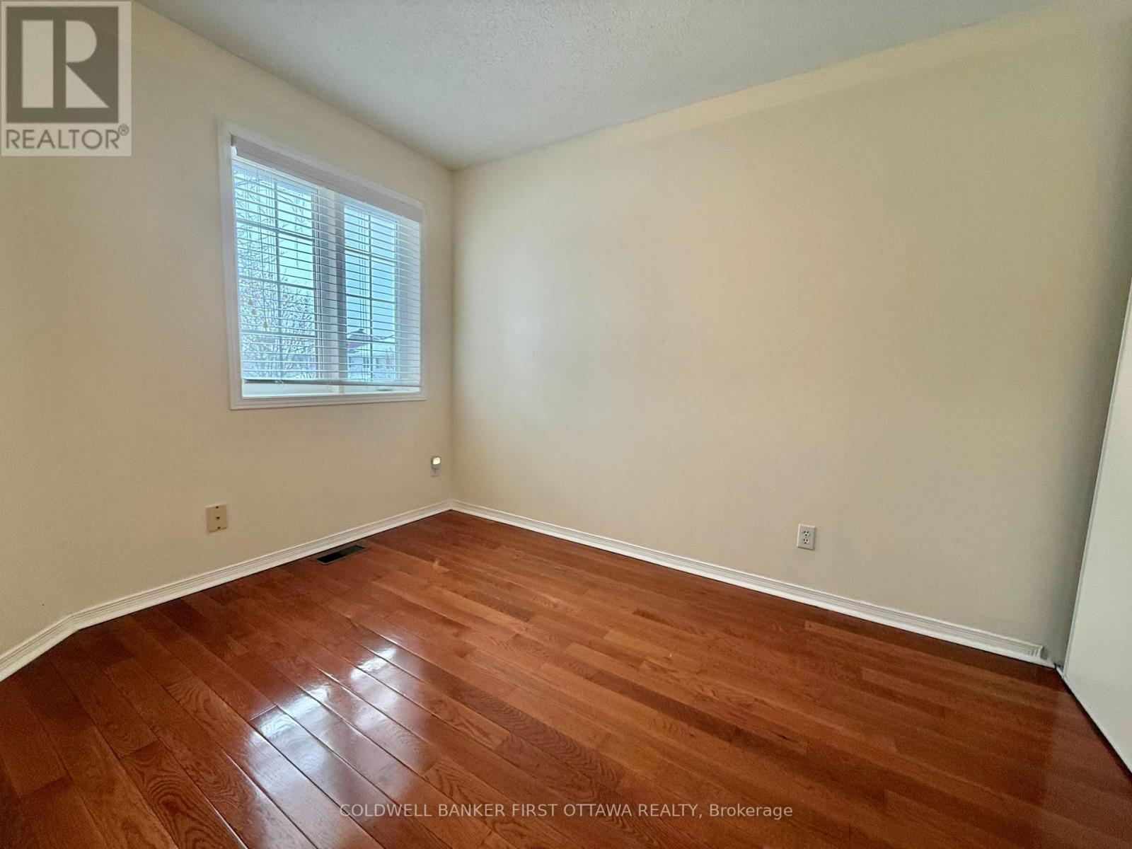 70 Trump Avenue, Ottawa, Ontario  K2C 4A4 - Photo 15 - X12796058