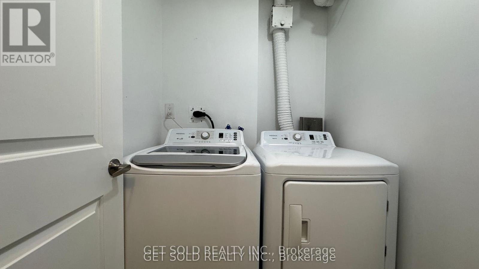 702 - 145 Hillcrest Avenue, Mississauga, Ontario  L5B 3Z1 - Photo 10 - W12769640