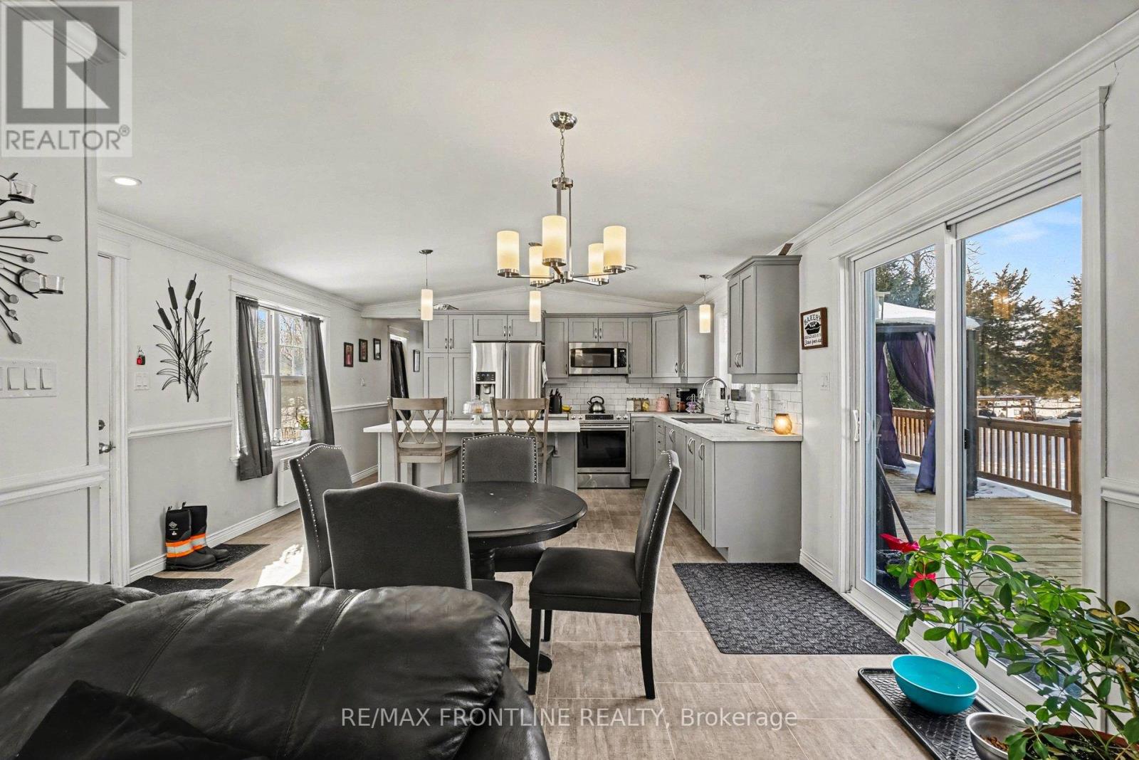 632 Poonamalie Side Road, Drummond/north Elmsley, Ontario  K7A 4S4 - Photo 7 - X12796114