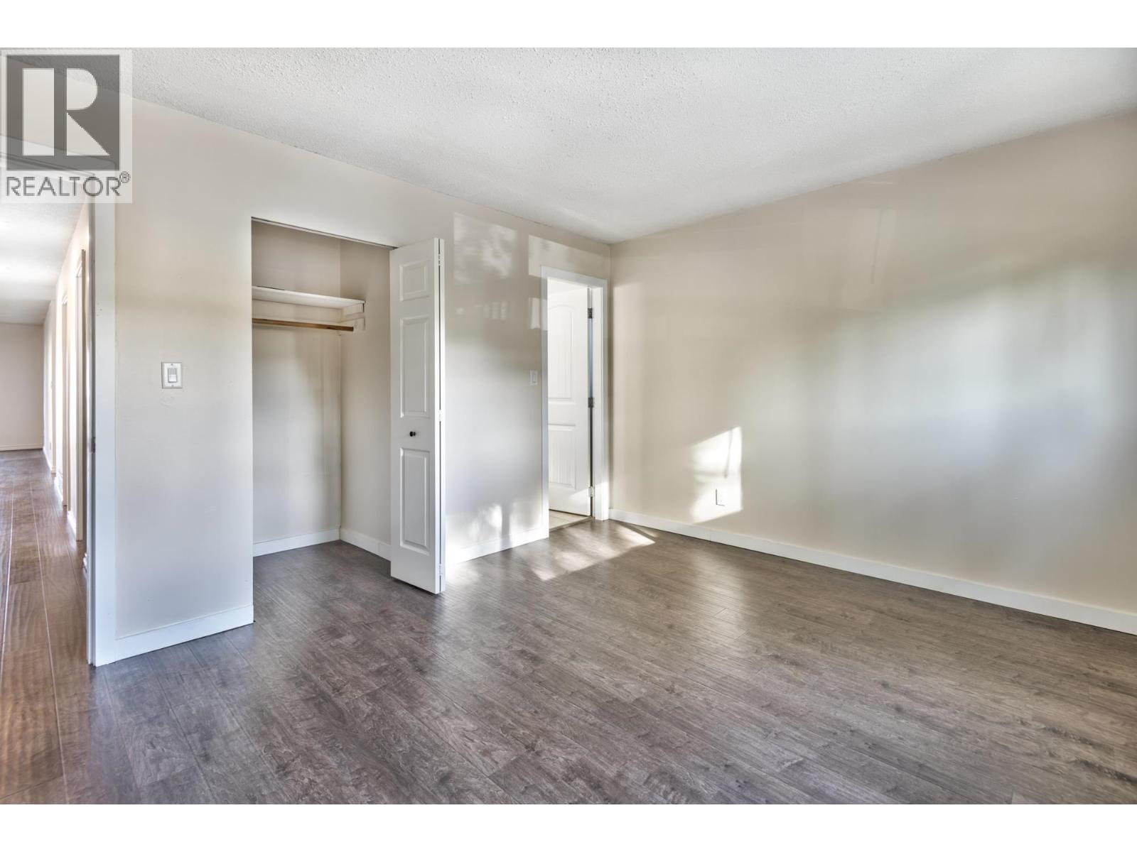 5842 Woodsworth Street, Burnaby, British Columbia  V5G 1S7 - Photo 12 - R3090761