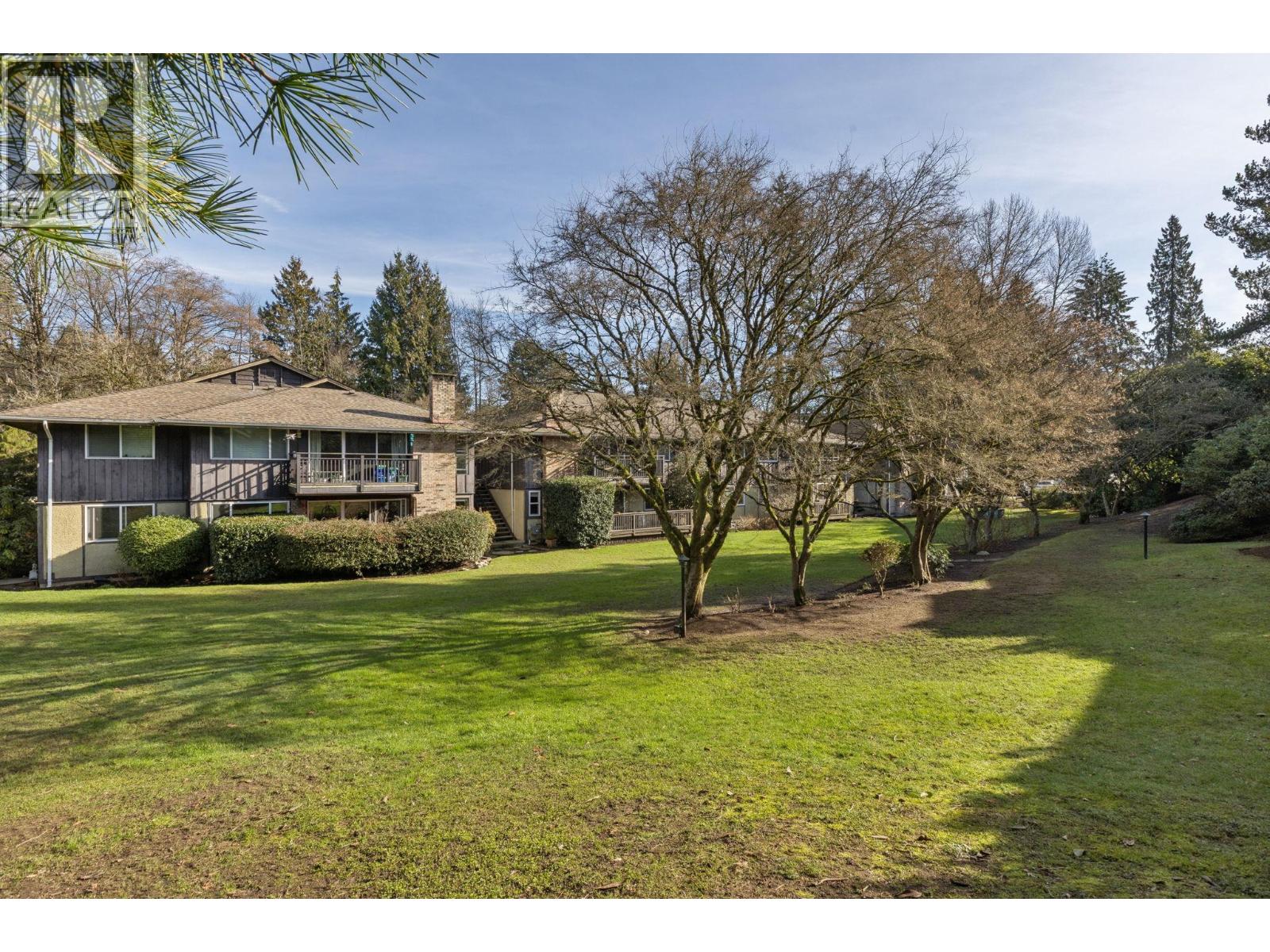 214 555 W 28th Street, North Vancouver, British Columbia  V7N 2J7 - Photo 5 - R3090117