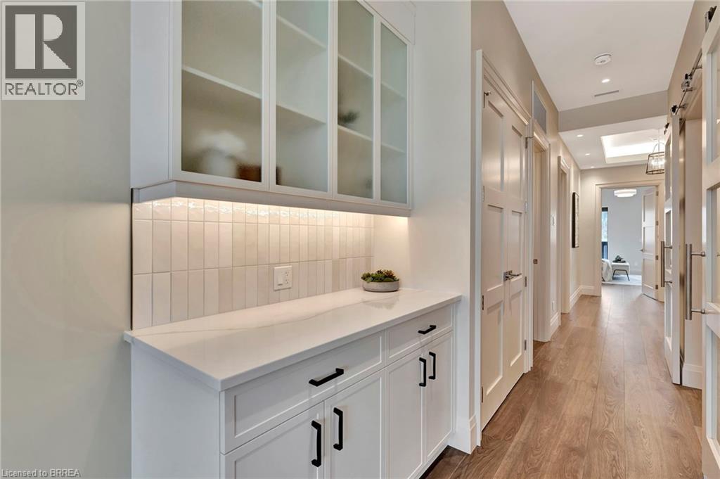 7 Grand River Street N, Paris, Ontario  N3L 2L9 - Photo 10 - 40805014