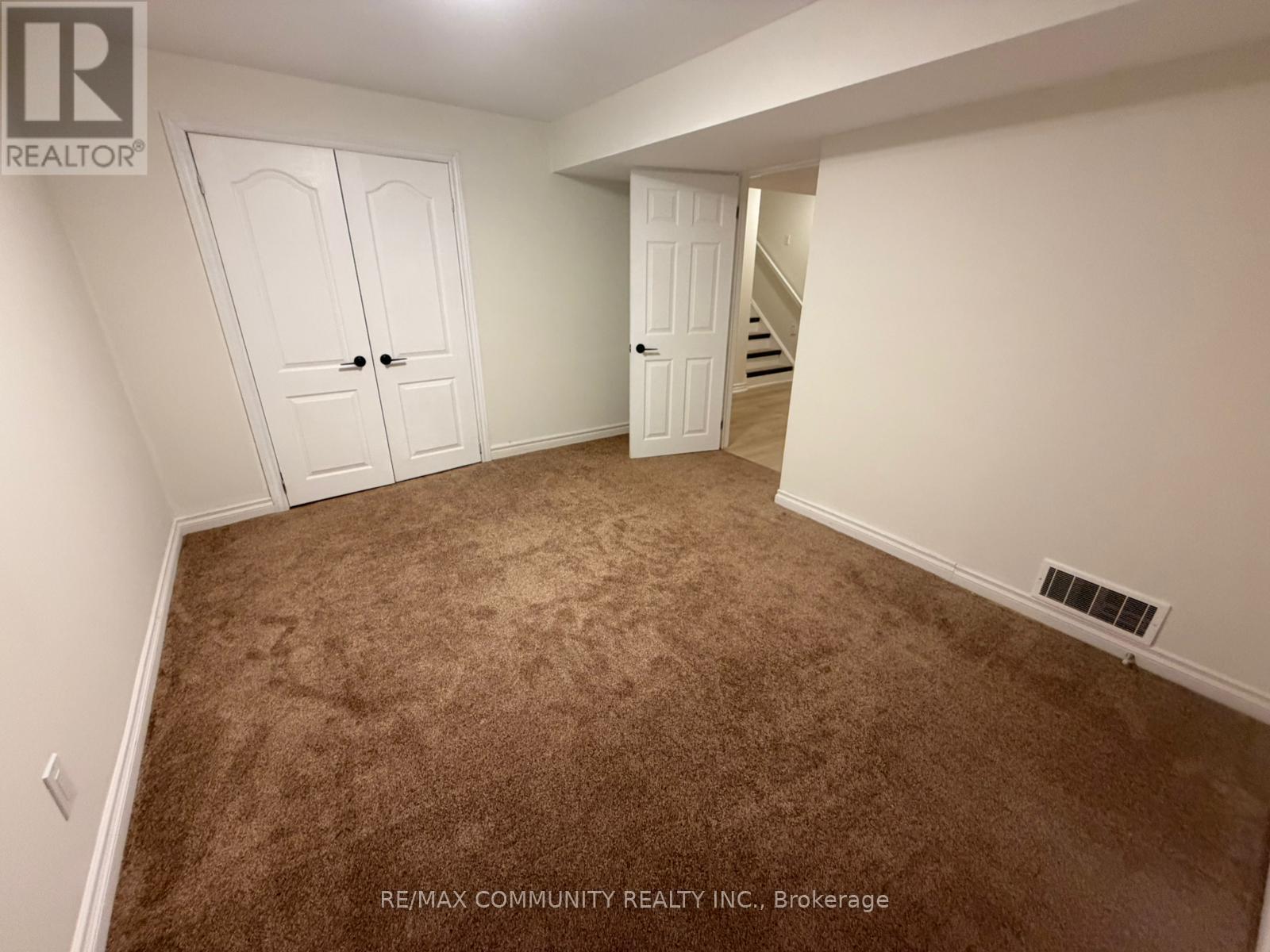 Bsmnt - 644 Blackwood Boulevard, Oshawa, Ontario  L1K 0G7 - Photo 6 - E12785378