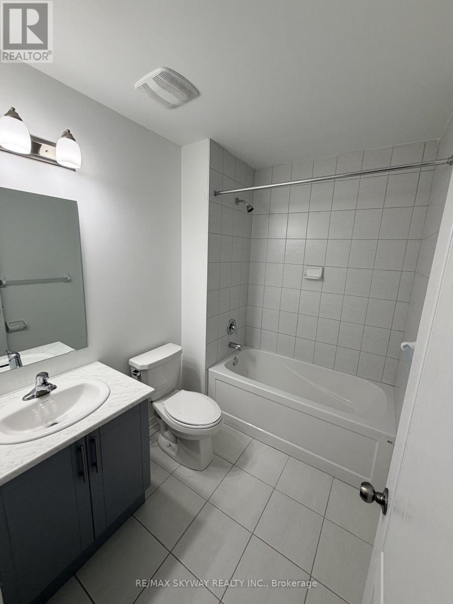 16 Joseph Halbert Place, Caledon, Ontario  L7C 4L5 - Photo 17 - W12795736