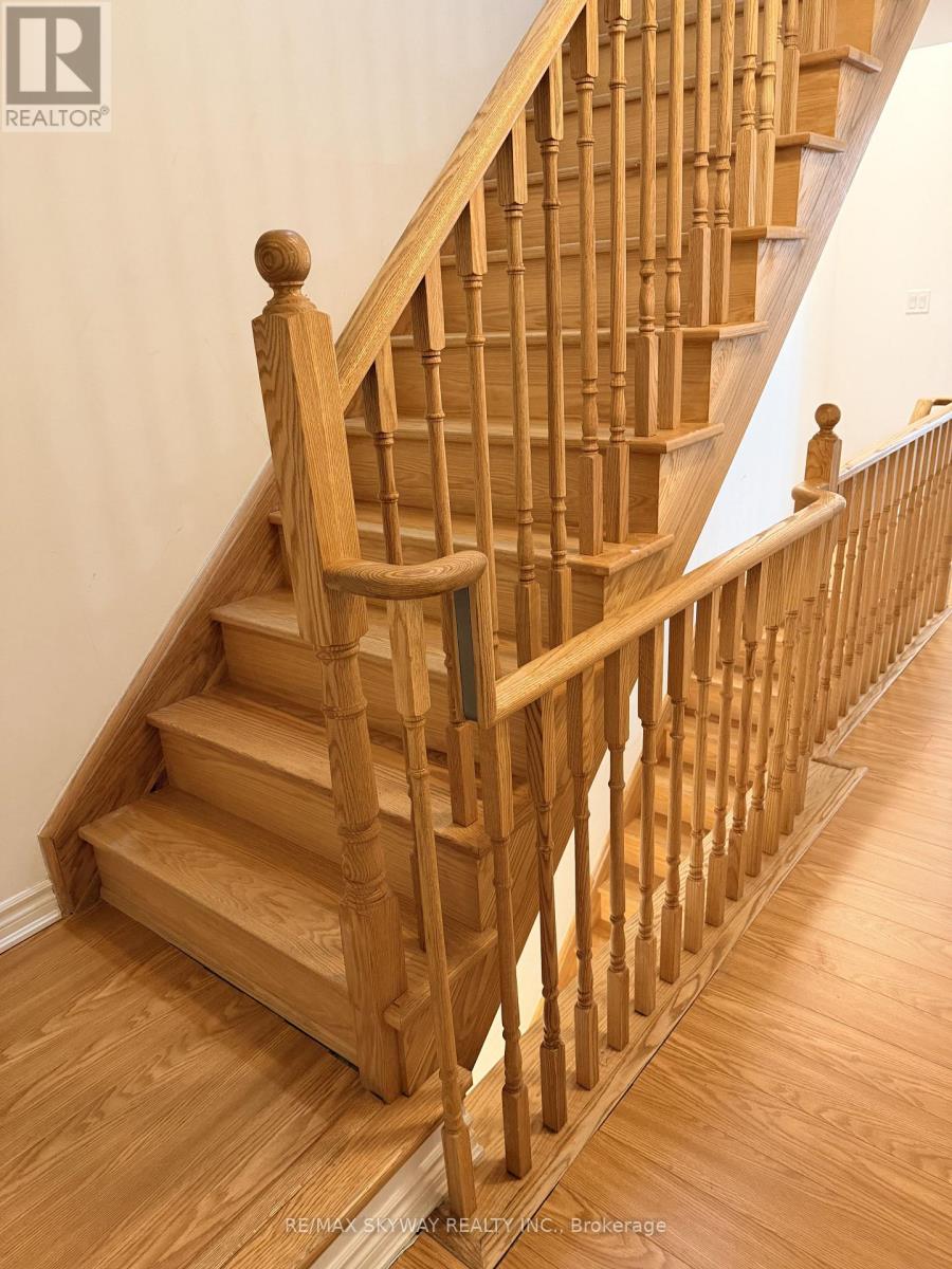 16 Joseph Halbert Place, Caledon, Ontario  L7C 4L5 - Photo 9 - W12795736