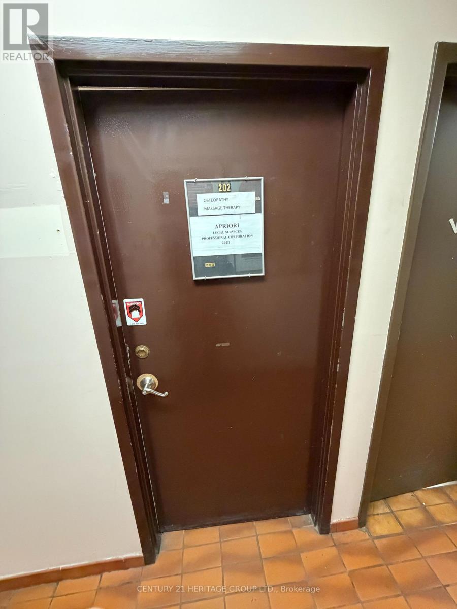 202 D - 4544 DUFFERIN STREET W, Toronto, Ontario