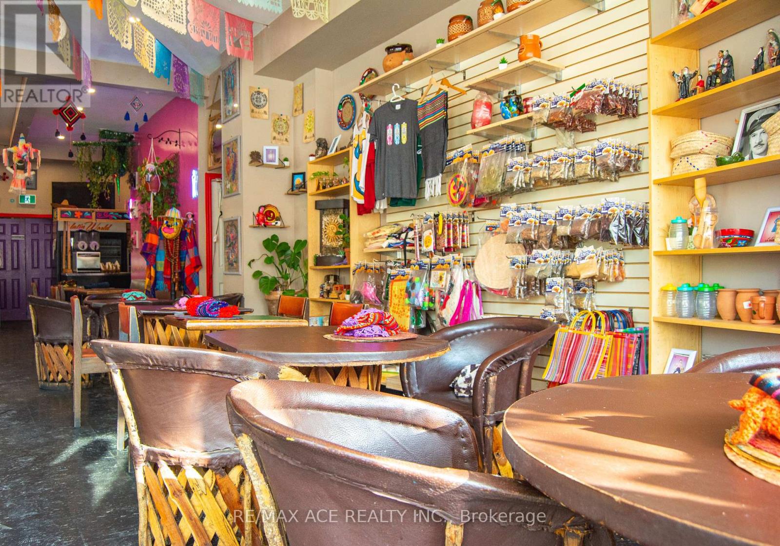 1262 Bloor Street W, Toronto, Ontario  M6H 1N5 - Photo 10 - W12796072