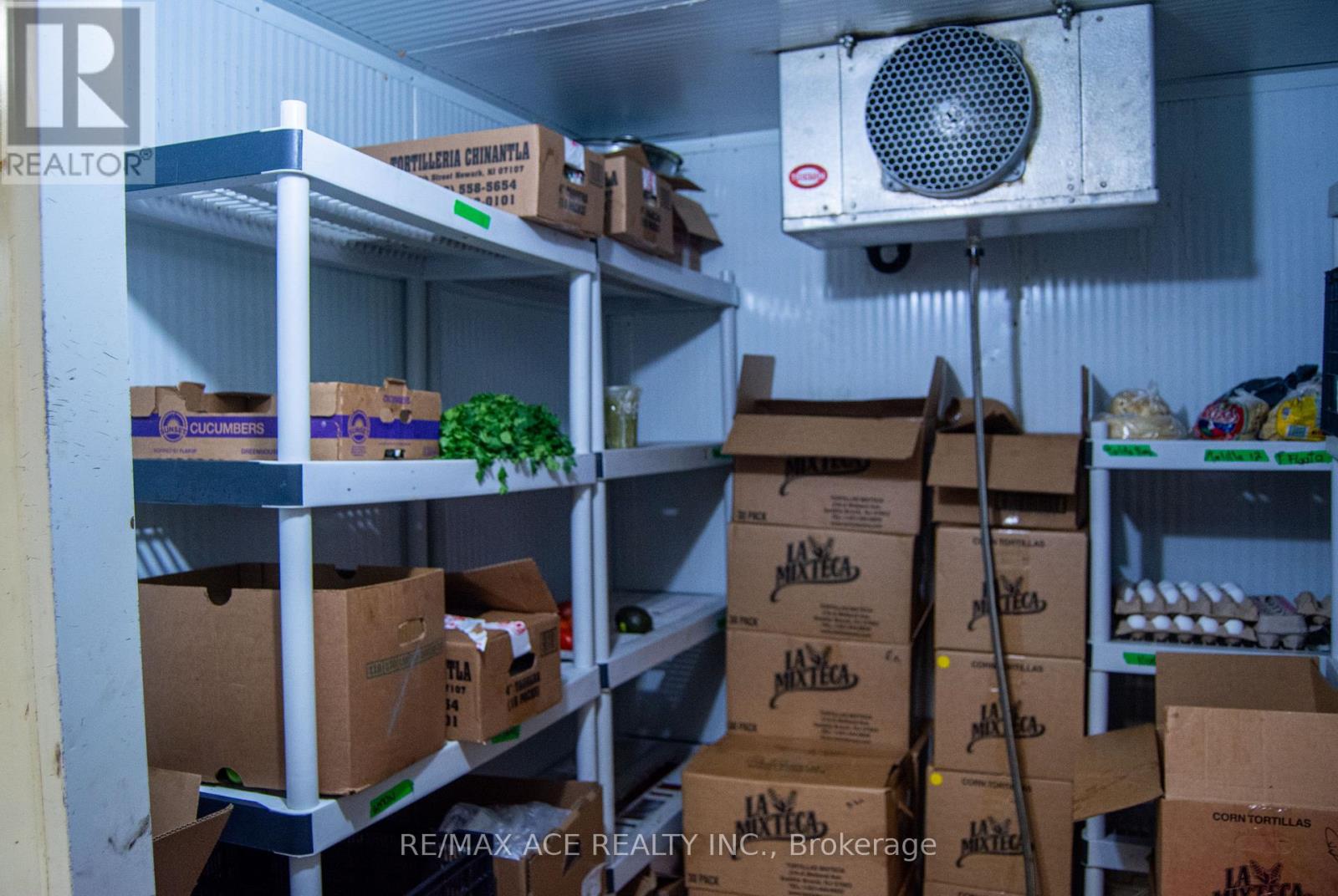 1262 Bloor Street W, Toronto, Ontario  M6H 1N5 - Photo 34 - W12796072