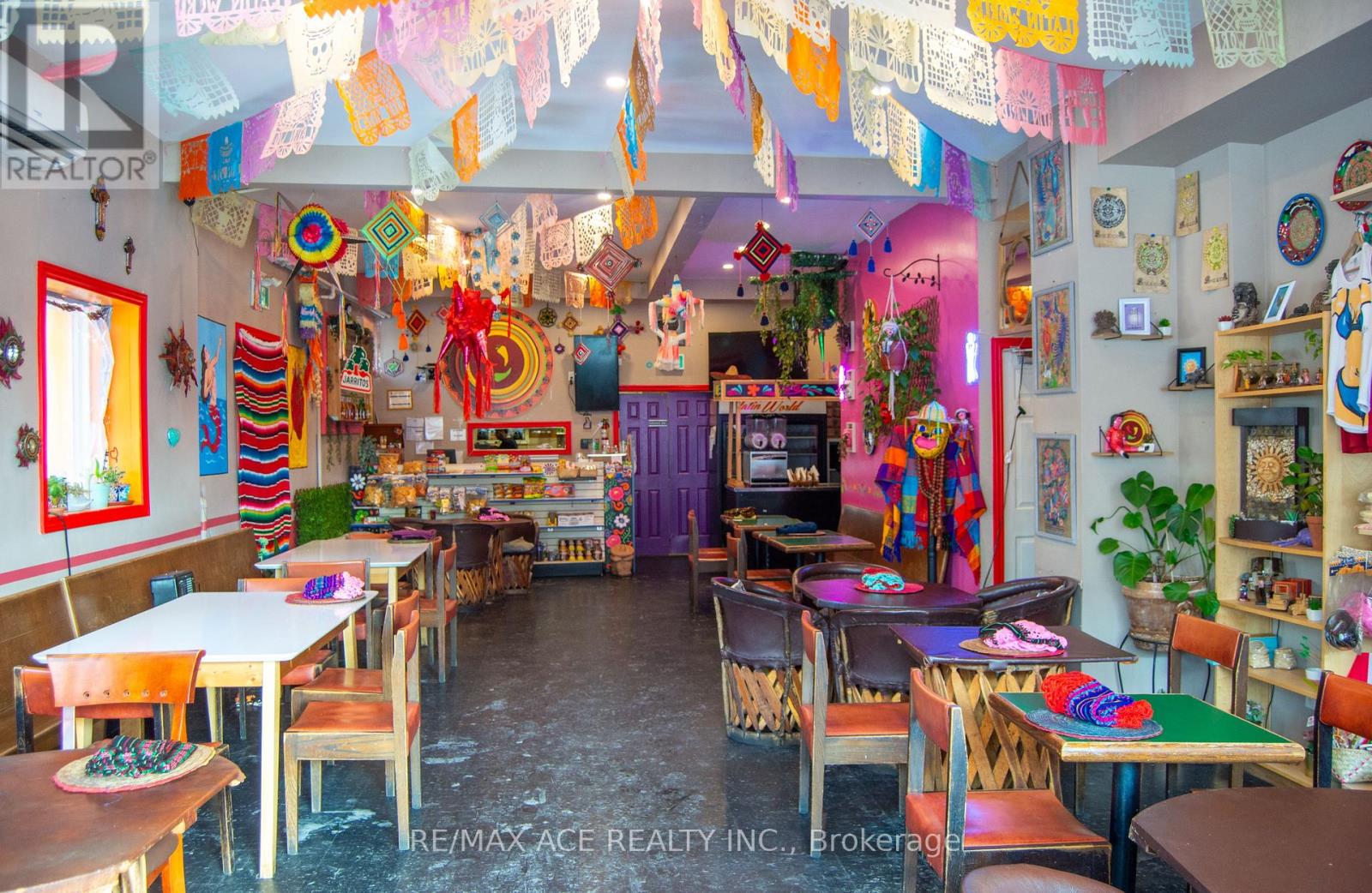 1262 Bloor Street W, Toronto, Ontario  M6H 1N5 - Photo 8 - W12796072