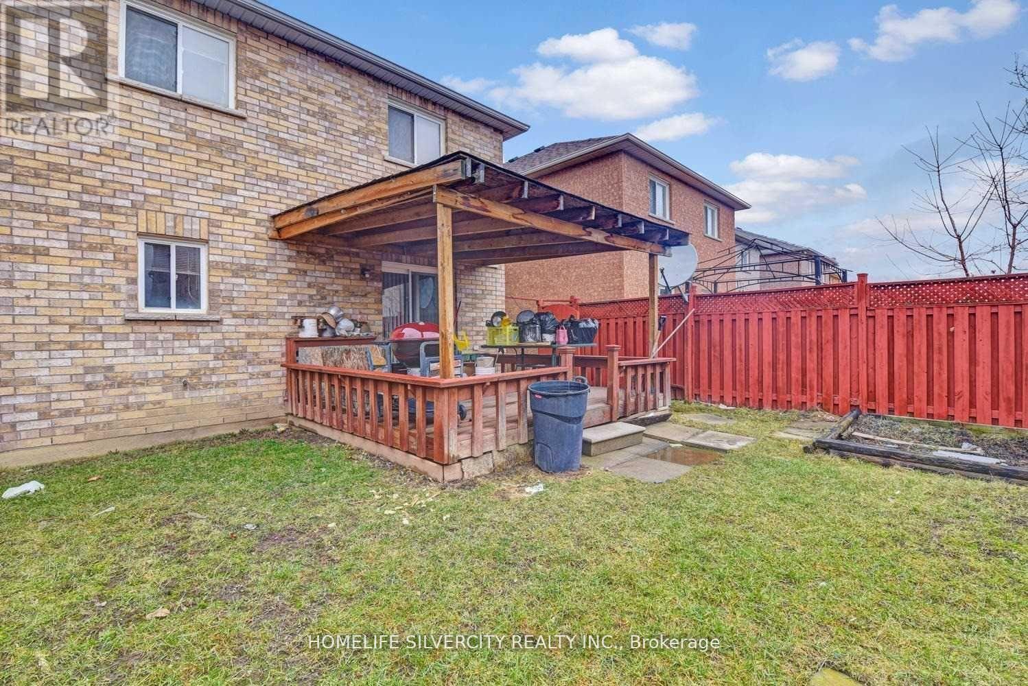 10 Trevino Crescent, Brampton, Ontario  L6P 1M1 - Photo 14 - W12796090