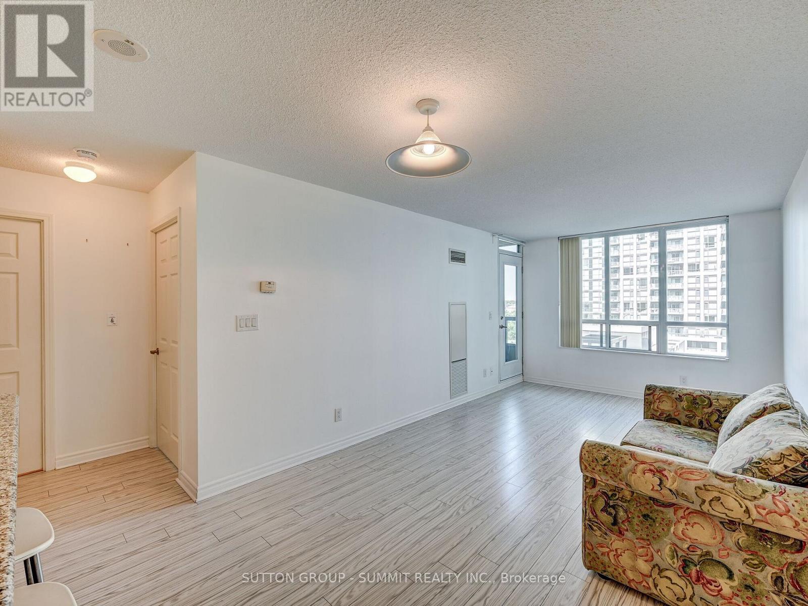 701 - 335 Rathburn Road W, Mississauga, Ontario  L5B 0C8 - Photo 22 - W12796092