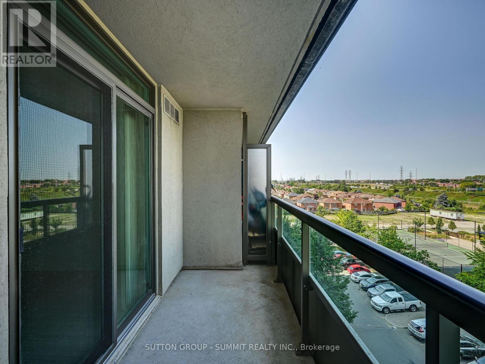 701 - 335 Rathburn Road W, Mississauga, Ontario  L5B 0C8 - Photo 39 - W12796092