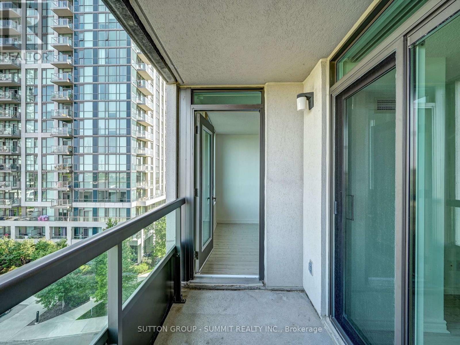 701 - 335 Rathburn Road W, Mississauga, Ontario  L5B 0C8 - Photo 41 - W12796092