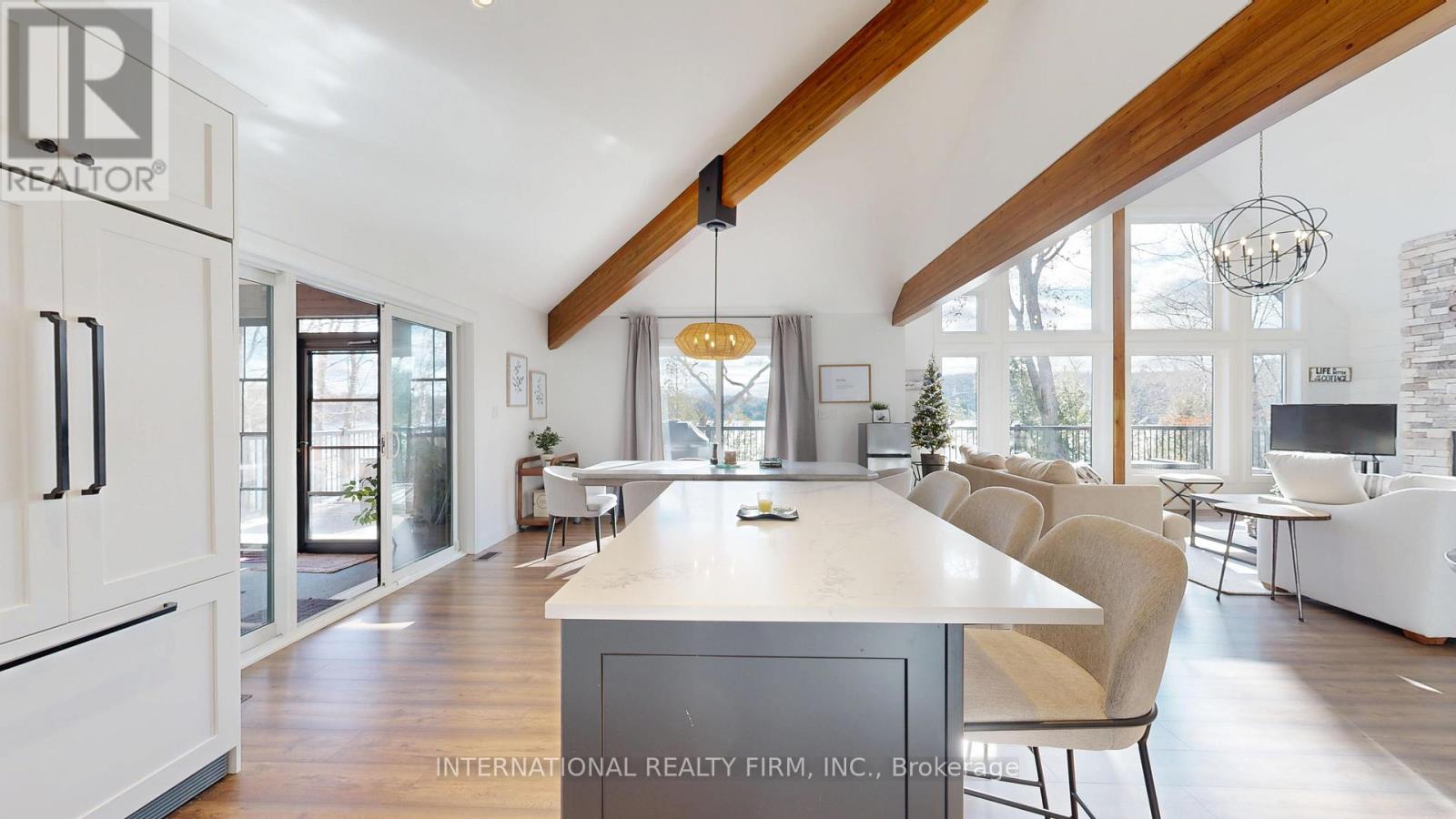 1073 Watson Road, Lake Of Bays (Ridout), Ontario  P0B 0A3 - Photo 14 - X12796084