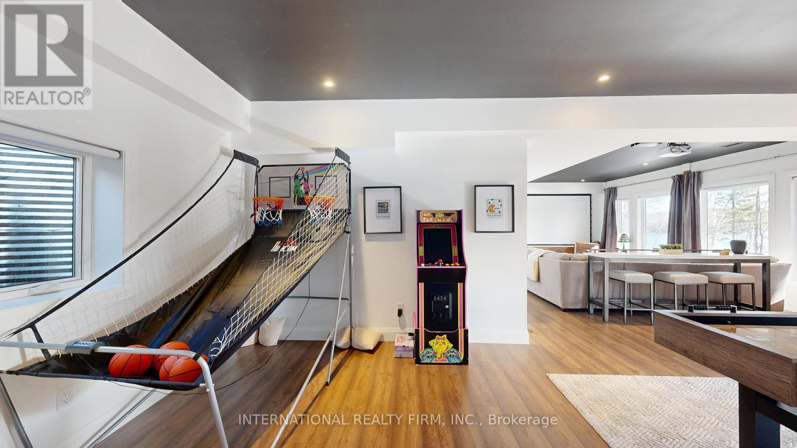 1073 Watson Road, Lake Of Bays (Ridout), Ontario  P0B 0A3 - Photo 31 - X12796084