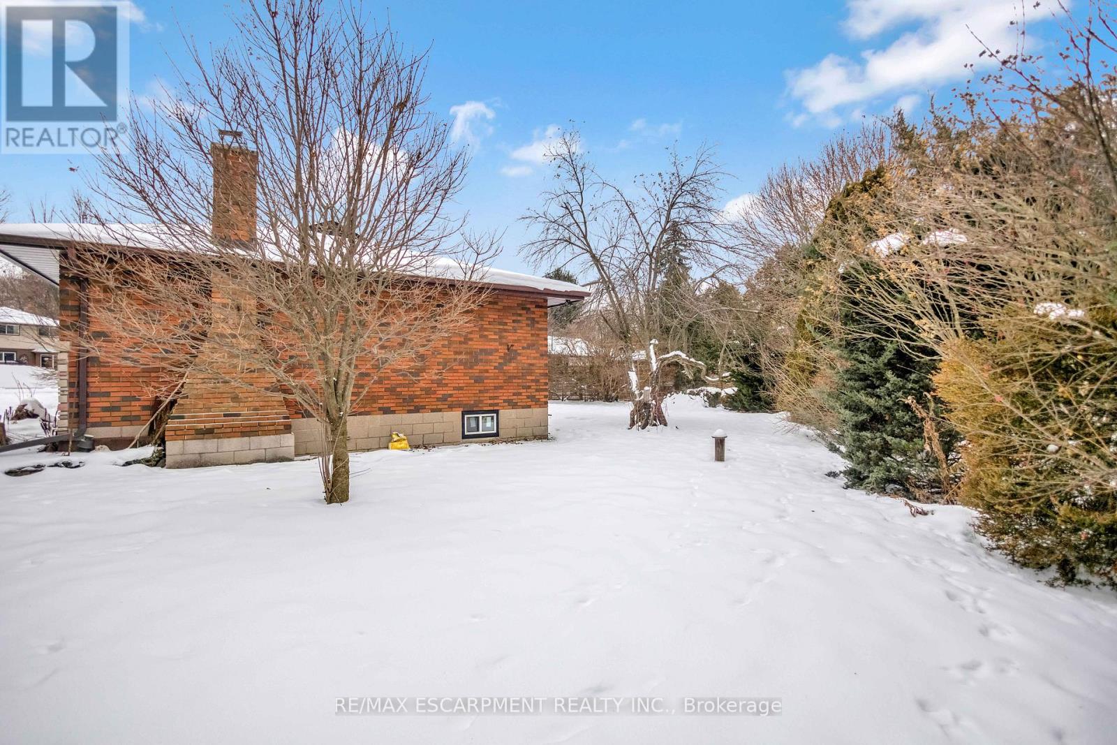 626 Iroquois Avenue, Hamilton (Ancaster), Ontario  L9G 3B4 - Photo 39 - X12796098