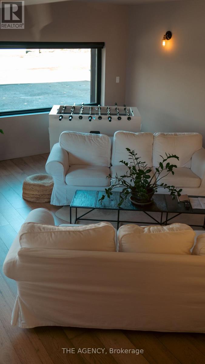 349 Wellington Main Street, Prince Edward County (Wellington Ward), Ontario  K0K 3L0 - Photo 37 - X12796106