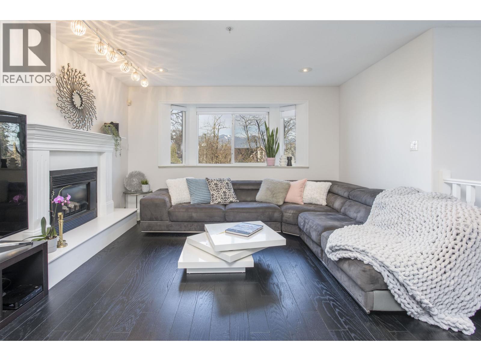 1278 E 13th Avenue, Vancouver, British Columbia  V5T 2M1 - Photo 1 - R3081373