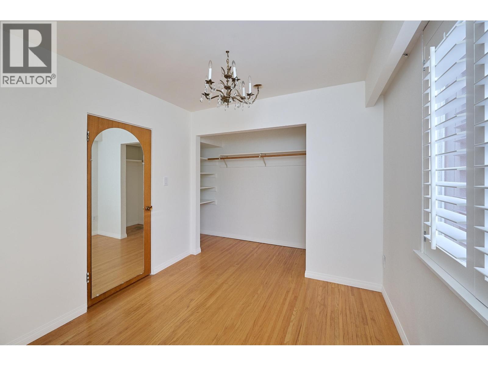 Listing Picture 19 of 26 : 302 1315 CARDERO STREET, Vancouver / 溫哥華 - 魯藝地產 Yvonne Lu Group - MLS Medallion Club Member