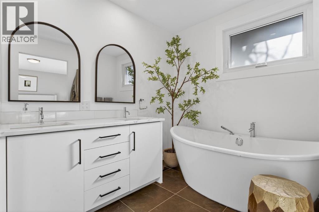 407 Brookmere Crescent Sw, Calgary, Alberta  T2W 2R2 - Photo 23 - A2286820