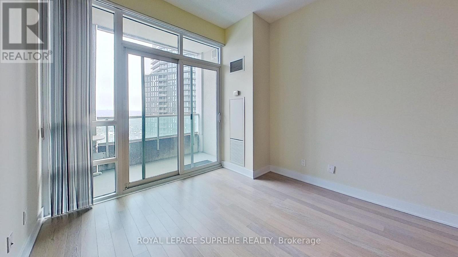 2605 - 120 Homewood Avenue, Toronto, Ontario  M4Y 2J3 - Photo 9 - C12795034