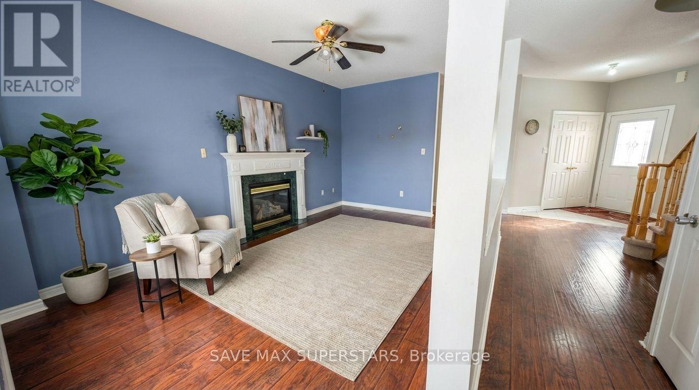 Upper - 8 Black Ash Trail, Barrie, Ontario  L4N 2S2 - Photo 7 - S12795078