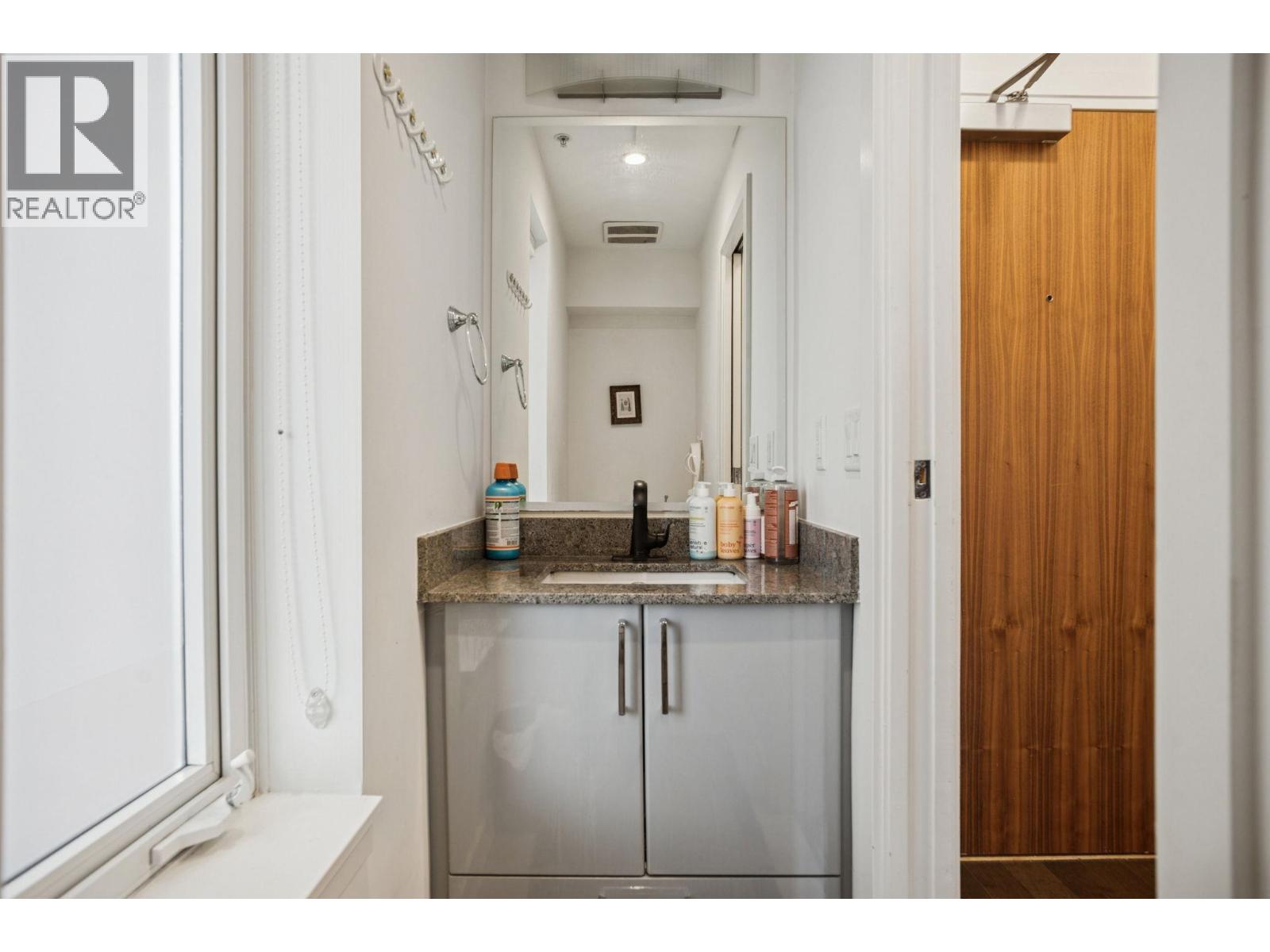 62 W 1st Avenue, Vancouver, British Columbia  V5Y 0K4 - Photo 14 - R3090899