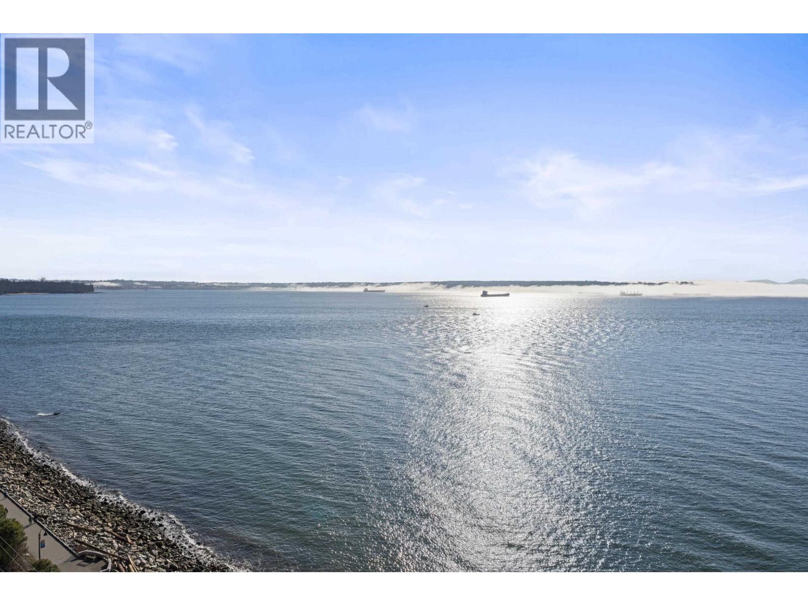 11 2250 Bellevue Avenue, West Vancouver, British Columbia  V7V 1C6 - Photo 1 - R3090917