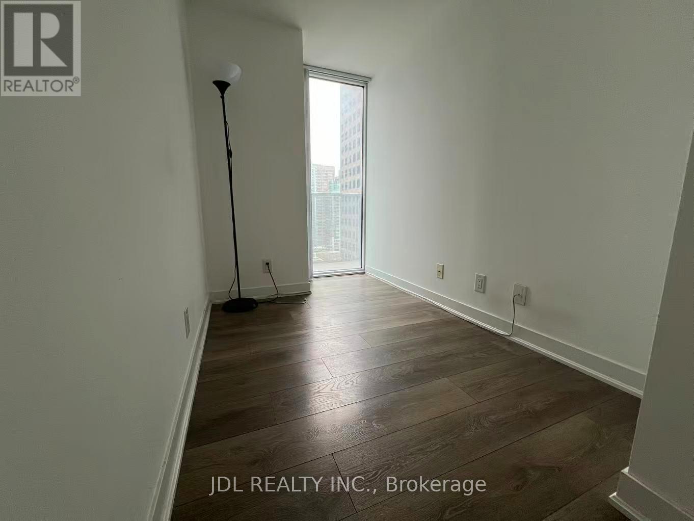 1407 - 88 Harbour Street N, Toronto, Ontario  M5J 0C3 - Photo 7 - C12796134