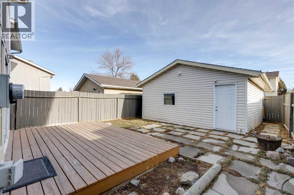 292 Falton Drive Ne, Calgary, Alberta  T3J 2X1 - Photo 26 - A2282672