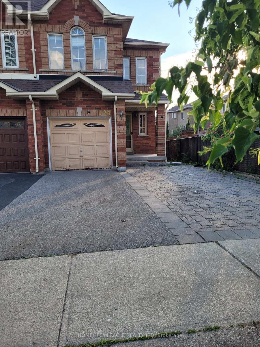 UPPER - 124 LINDENSHIRE AVENUE, Vaughan, Ontario