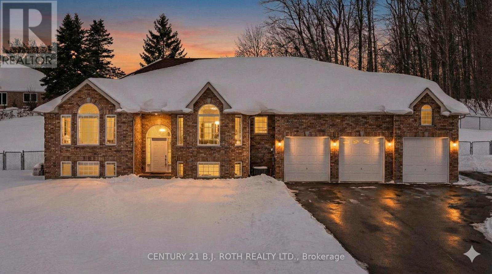 1348 HAWK RIDGE CRESCENT, Severn, Ontario