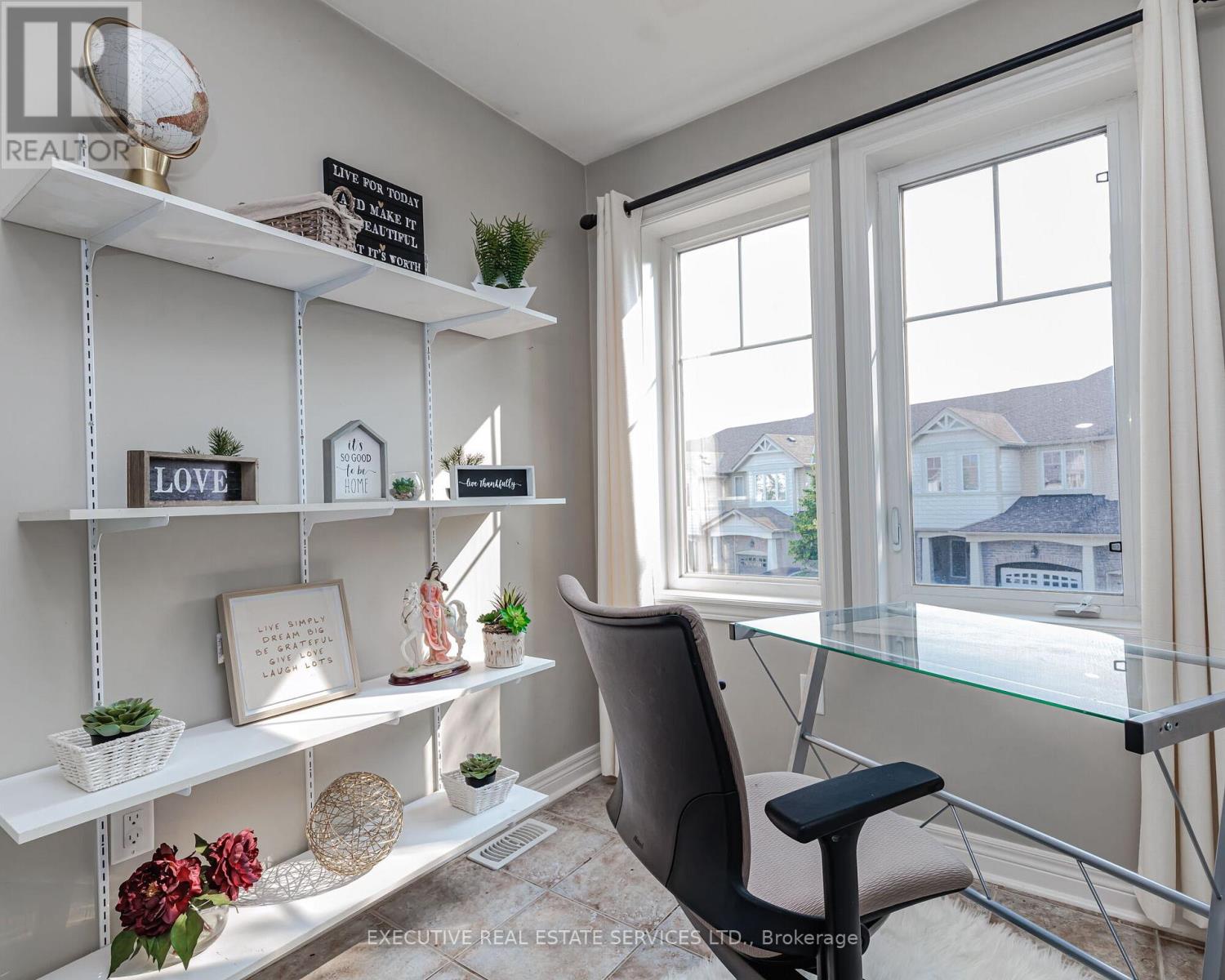 2 Nectarlane Avenue, Caledon, Ontario  L7C 3M8 - Photo 24 - W12796126