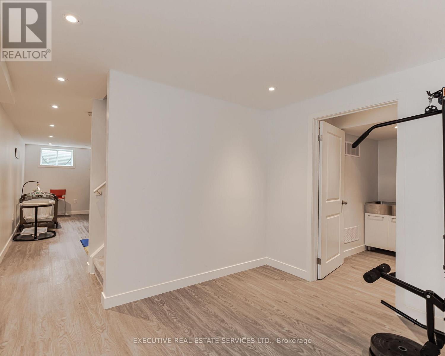 2 Nectarlane Avenue, Caledon, Ontario  L7C 3M8 - Photo 37 - W12796126