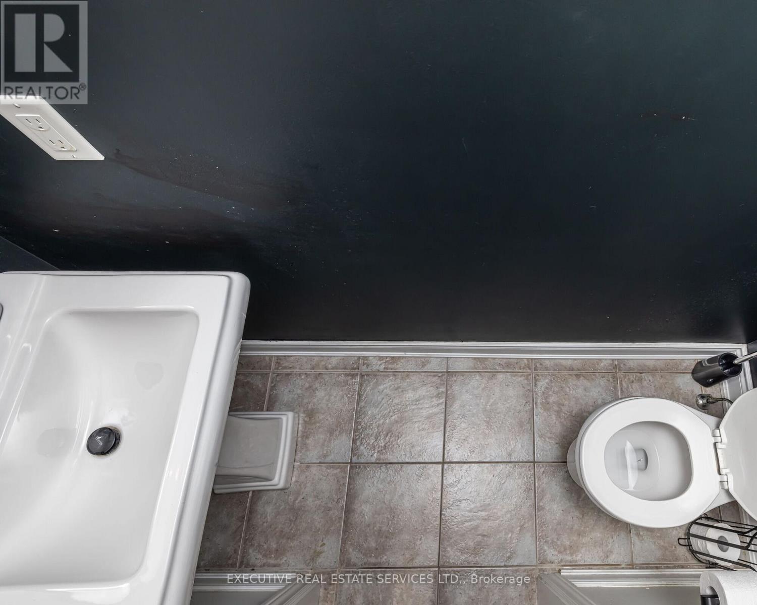 2 Nectarlane Avenue, Caledon, Ontario  L7C 3M8 - Photo 42 - W12796126