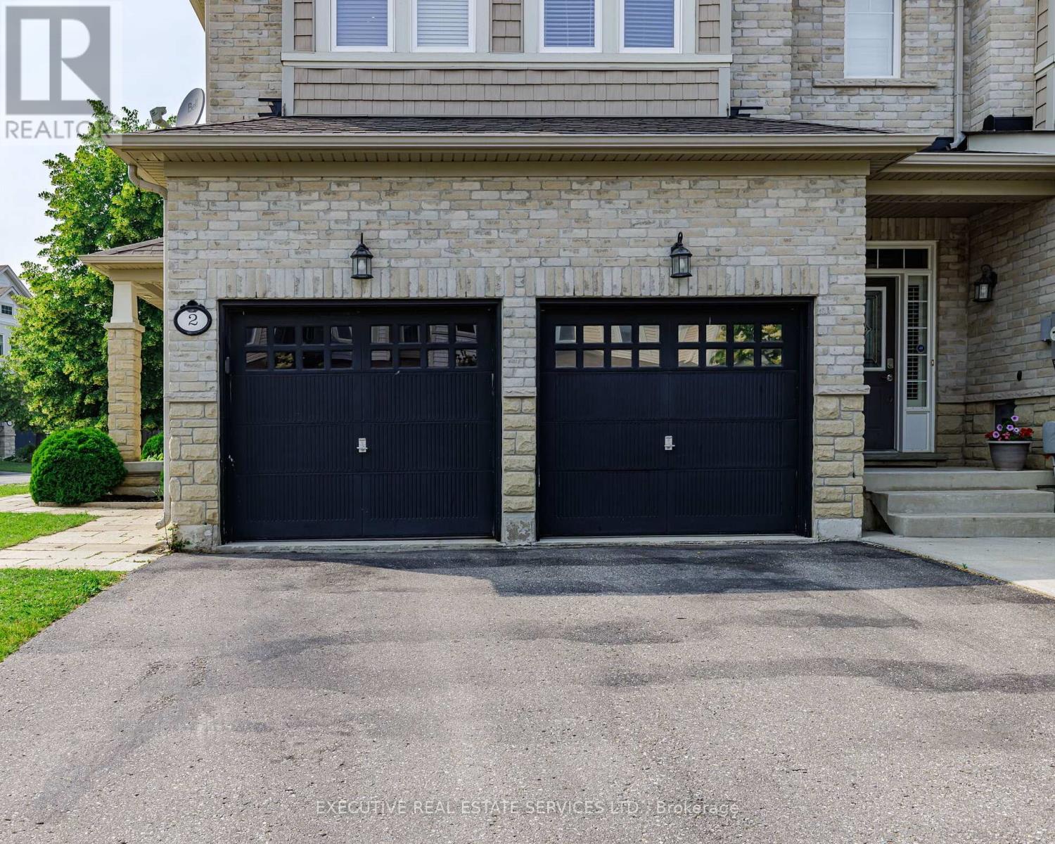 2 Nectarlane Avenue, Caledon, Ontario  L7C 3M8 - Photo 47 - W12796126