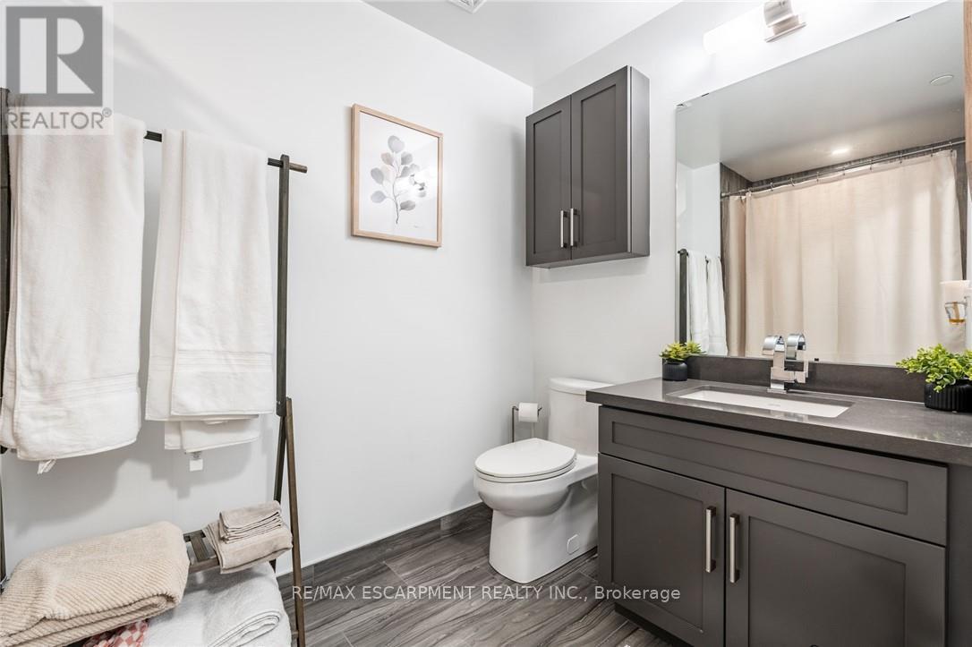 1305 - 2007 James Street, Burlington, Ontario  L7R 1H1 - Photo 14 - W12796146