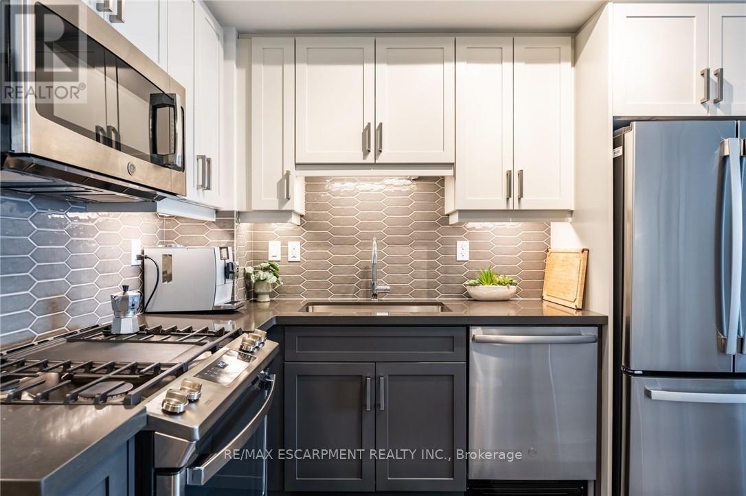 1305 - 2007 James Street, Burlington, Ontario  L7R 1H1 - Photo 21 - W12796146