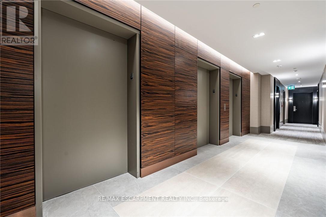 1305 - 2007 James Street, Burlington, Ontario  L7R 1H1 - Photo 8 - W12796146