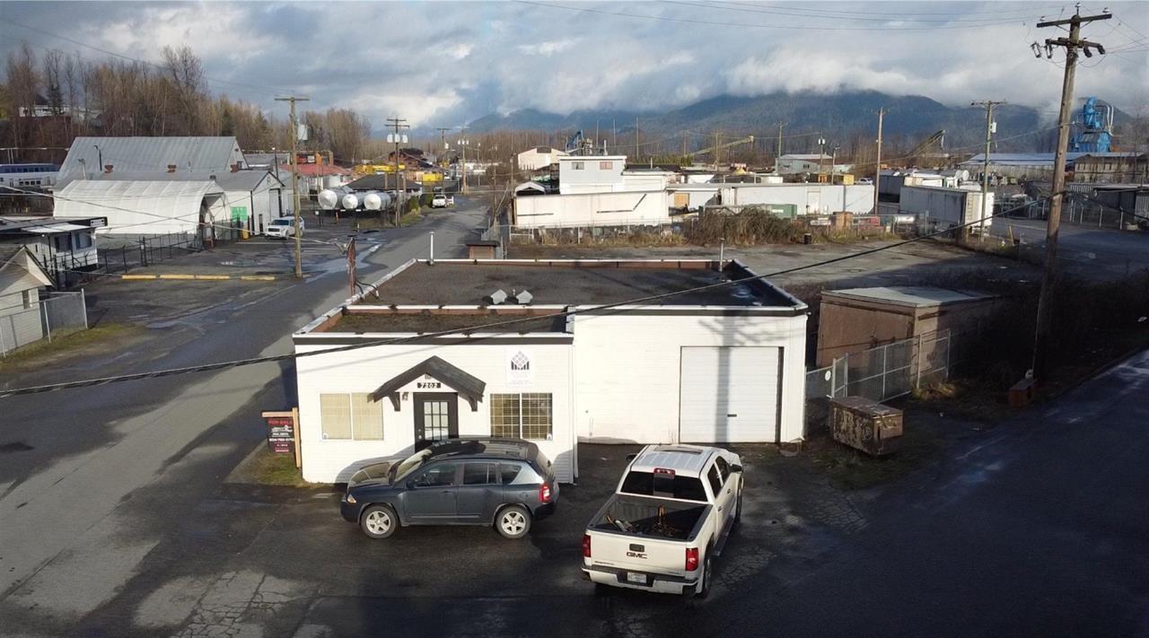 7202 Timberlake Street, Mission, British Columbia  V2V 2Y9 - Photo 2 - C8076284