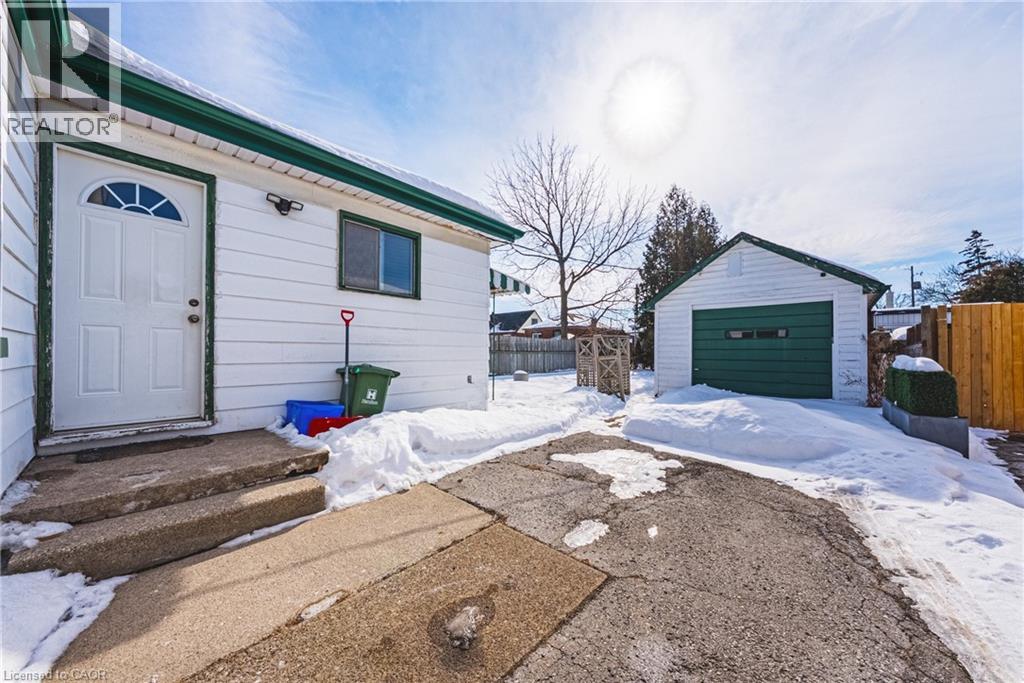 28 Munn Street, Hamilton, Ontario  L8V 1J9 - Photo 19 - 40804614